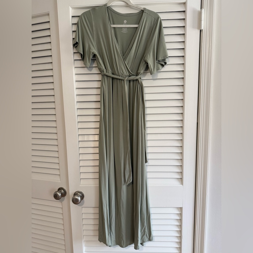 Kindred Bravely Maxi wrap Maternity Dress sz small sage green - Picture 3 of 5